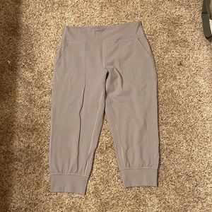 Lululemon capris